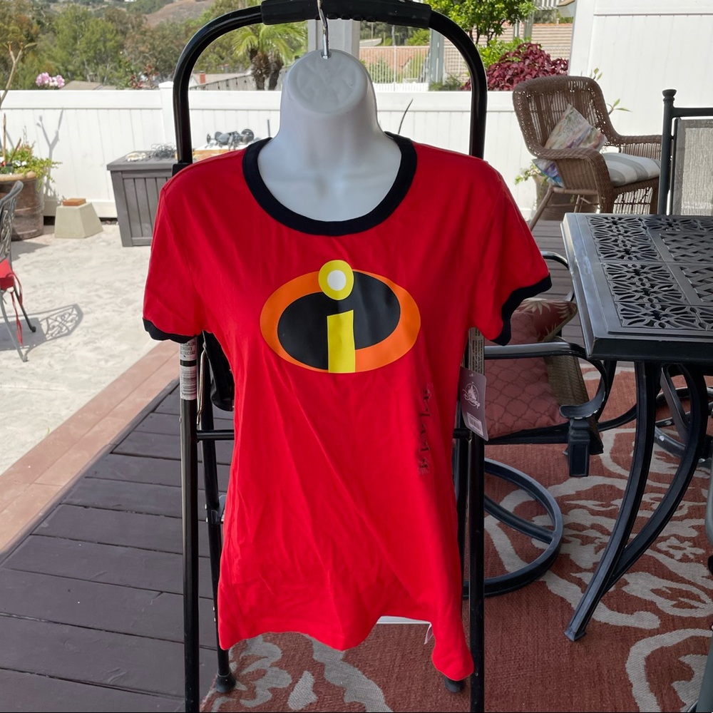 Womens Incredible Tee